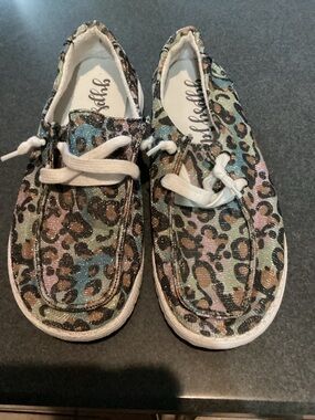 Gypsy Jazz Kids Pastel Glitter Leopard Canvas Sneakers